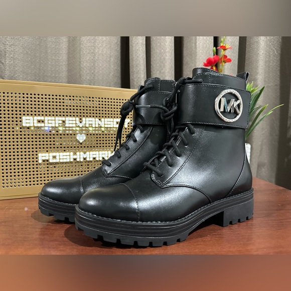 New Michael Kors Tatum Combat Lace up Boot Black size 5 / 6 / 7.5 - Picture 1 of 12